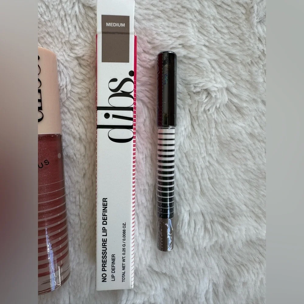 🔥NIB🔥 Dibs Go To Glossy Balm & Lip Definer Set
